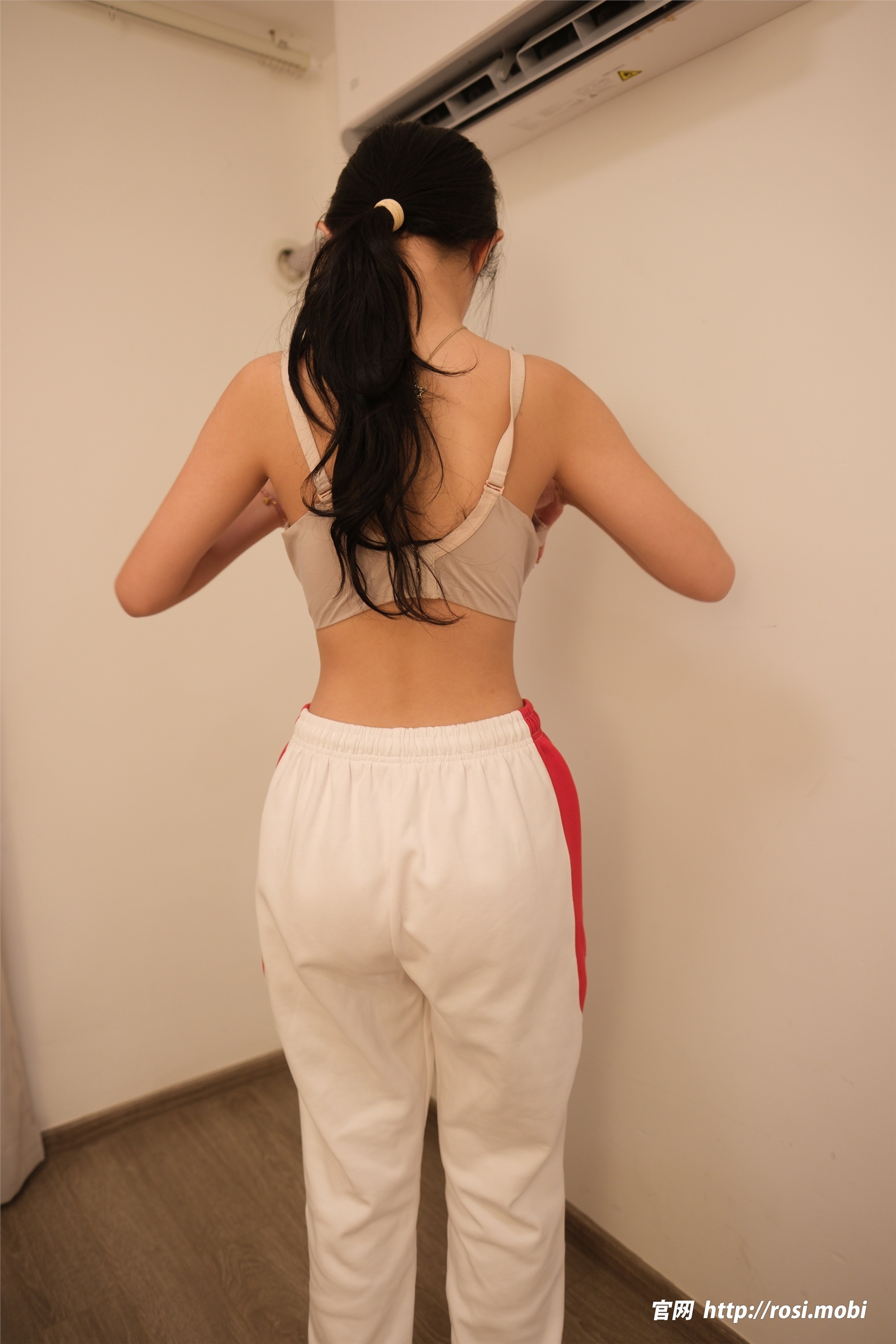 ROSI写真 2025.06.04 NO.4930